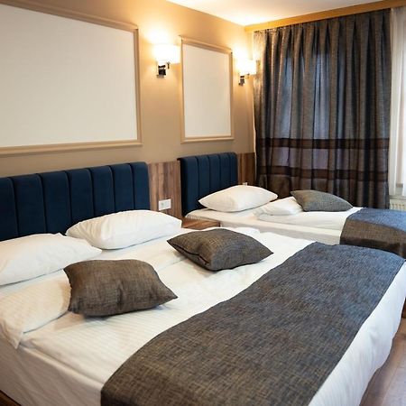 Amber Hotel Sarajevo Buitenkant foto